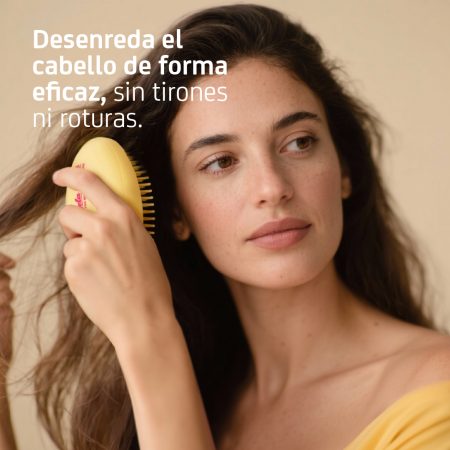 Alternative view of Tangle Tamer Brush